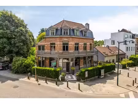 commerce horeca + logement 2 ch