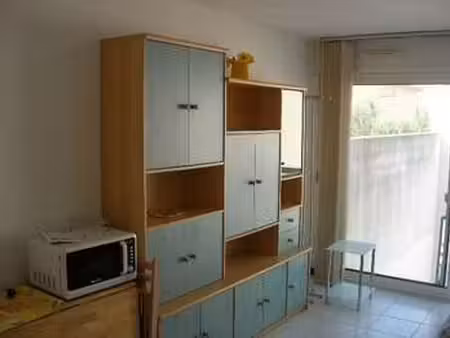 location appartement t1 meublé à la rochelle (17000) : à louer t1 meublé / 20m² la rochell
