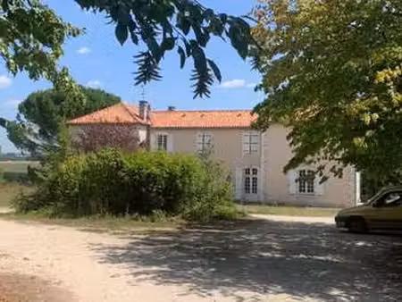 location maison à brantôme (24310) : à louer / 400m² brantôme