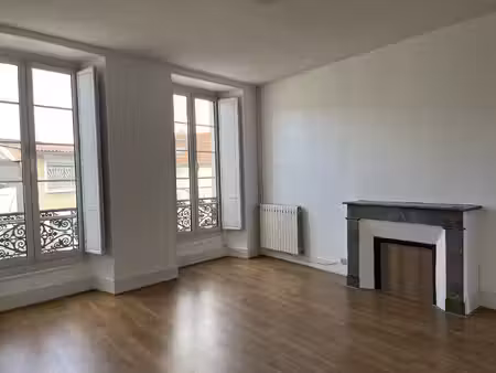 pau hyper centre - t5 en duplex