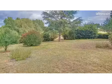 terrain 902 m² lire