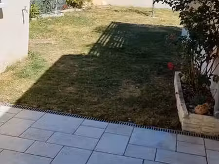 appartement au rez-de-chaussée avec jardin entièrement rénové de 62 m2
