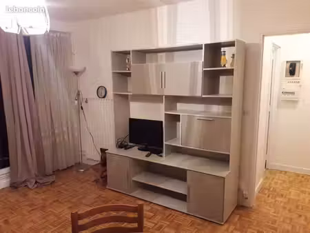 épinay-sur-seine – grand studio meublé 34 m² – proche lac d’enghien