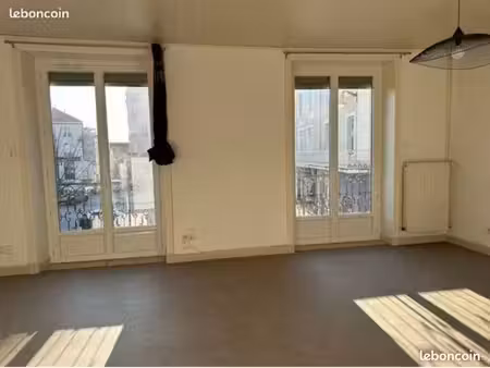 appartement f4 triplex chazelles s/lyon