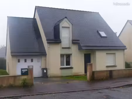 a louer maison chateaubourg 1020 euros