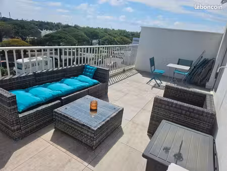 studio meublée grande terrasse