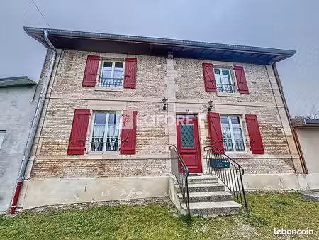 appartement 3 pièces 82 m²
