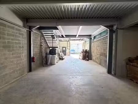 local / entrepôt 330 m² à neuilly-plaisance — bureaux + stockage — dispo immédiatement