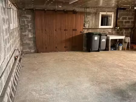 garage sécurisé 21 m² – idéal véhicule de collection / camping-car