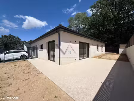 villa 5 pièces 122 m²