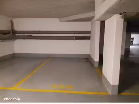 location place parking couverte