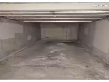 parking 14 m² limoges
