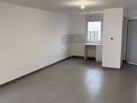 appartement location 4 pièces - 83.360 m²