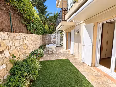 saint-jean-cap-ferrat – rez-de-jardin – 47 m² – jardin – garage – 2 caves