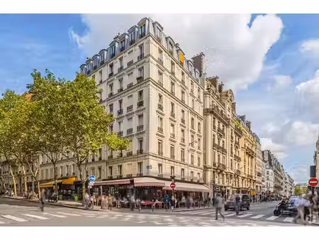 location bureaux paris 75008 121m²
