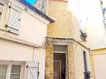 unique: une vraie maisonnette au coeur de paris 15ème vaugirard tout proche du métro