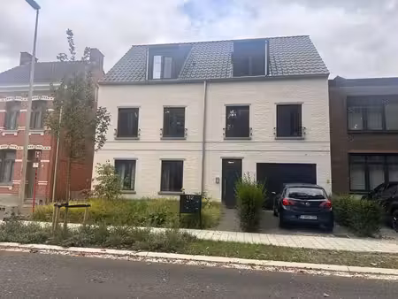 mooi appartement in rustige straat  doch vlakbij centrum ...
