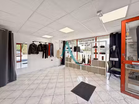 vente fonds de commerce  83.00m²  mennecy