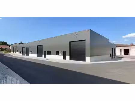bâtiment d’entreprise à louer à tielt pour € 833