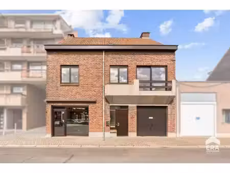 commerce+appartement duplex avec terrasse et garage à vendre