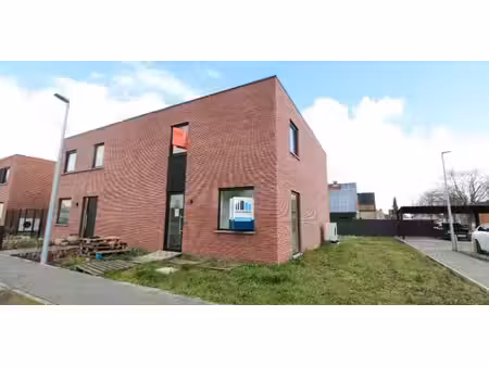 maison à louer à sijsele pour € 1.300 avec 3 chambres à coucher