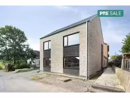 gerenoveerd huis te koop in mater (oudenaarde)