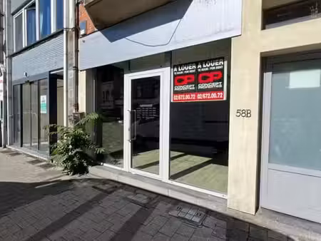 rez commercial +/- 55 m²