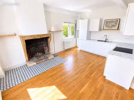 loue t4 en duplex au cœur de sainte-foy-lès-lyon