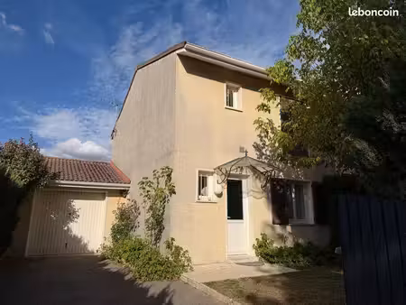 maison saint laurent de mure