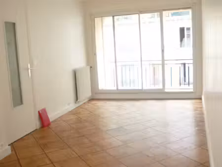 2 pièces avec parking