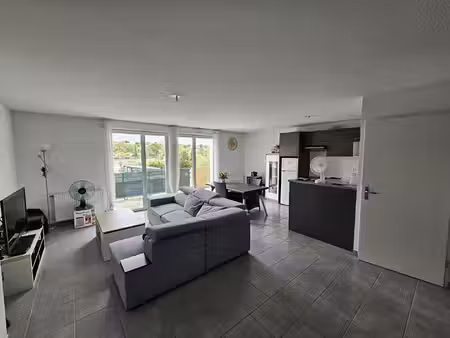 appartement pins justaret 3 pièce(s)