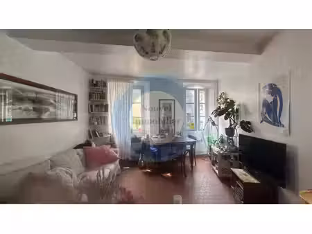 à vendre : maison de ville avec local indépendant