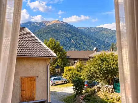 maison t5 meublée avec vue montagne