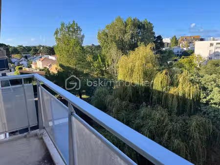 bel appartement traversant  la baule centre  au calme