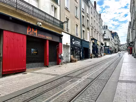 local commercial 617 70m2