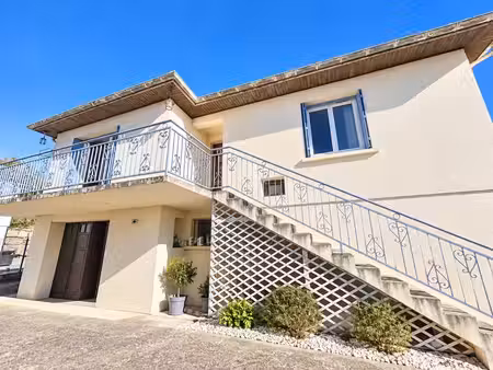 maison avec jardin et garages