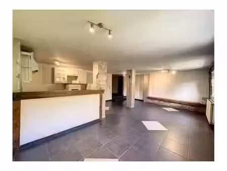 appartement à louer à chaussee de marche 54 hamois (vbe68071)