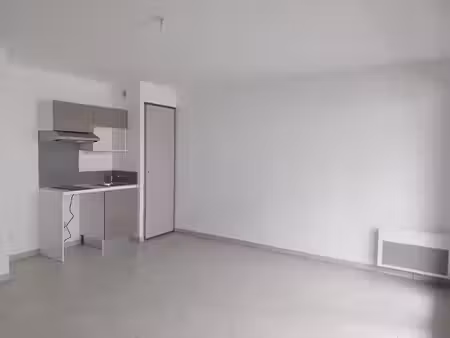 location appartement 1 pièce 32.1 m² à lagord (17140)  580 €