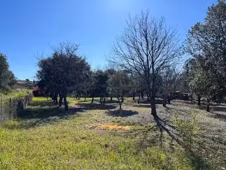 vente terrain 1490 m² à tavernes (83670)  135 000 €