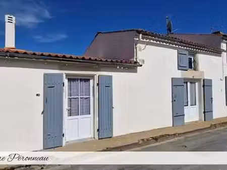 vente longère et corps de ferme piscine à ferrières (17170) : à vendre piscine / 170m² fer