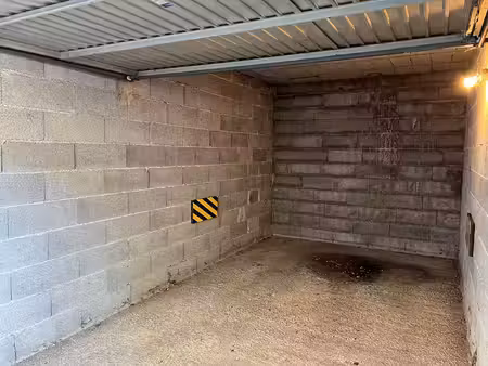 location garage 13 m² à rodez (12000)