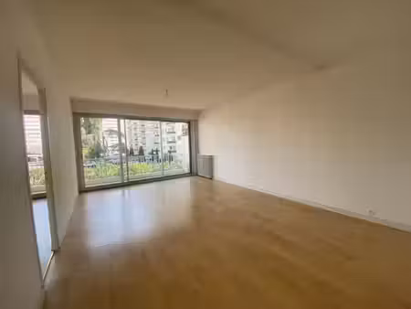 location appartement 3 pièces 79.5 m² à la rochelle (17000)  1 109 €