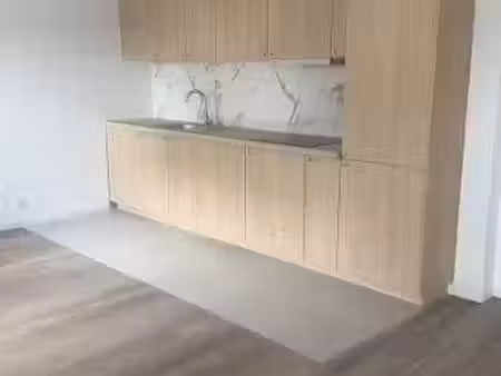 location appartement 4 pièces 70 m² à pantin (93500)  1 550 €