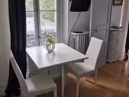 location meublée appartement 2 pièces 30 m² à paris 8ème (75008)  1 490 €