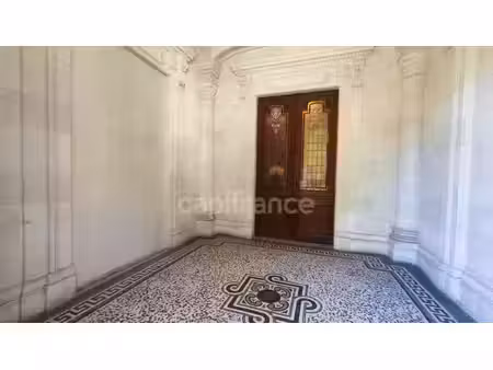 appartement t2 de caractère en rdc surélevé – villa bourgeoise néo-renaissance avec parkin