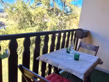 bel appartement 3 pièces avec balcon
