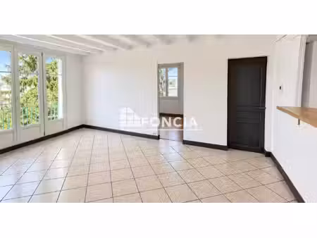 tours – t4 de 74 m² vendu loué – 3 chambres  balcon  cave et parking