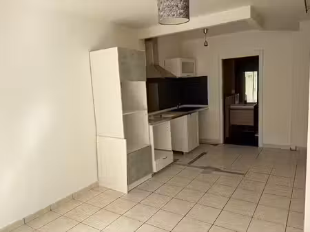 appartement cabries 3 pièce(s) 56.23 m2