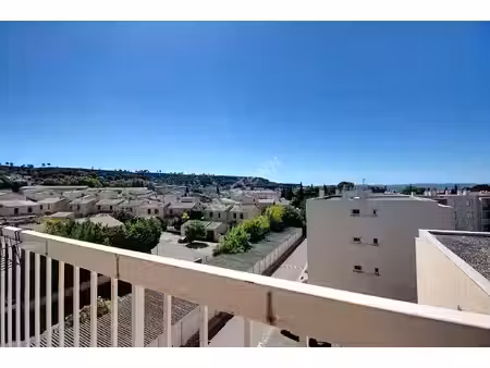 studio de 25 m² avec balcon plein sud  cave et vue dégagée à louer à vitrolles nord  proch