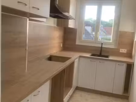 appartement - 1er étage - 50 m2 - 2 pièces - vide